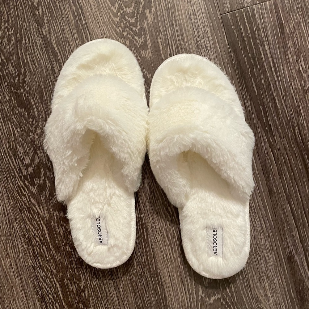 Cream Slippers // Aerosoles